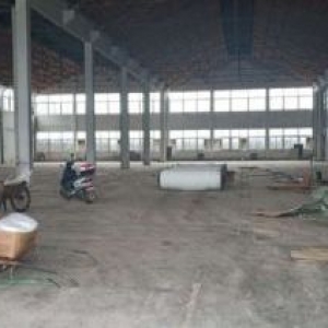 大房东出租单层独门独院13000平方木制品家具厂房出租