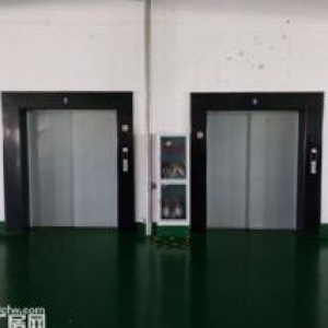 钟埭二楼700平方，11元每平方每月，有三吨货梯