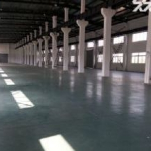 开发区2890平独门独院厂房，一楼高8米，有货梯，可做多种行