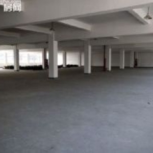平湖开发区950平一楼厂房出租，可做五金，机械，数控，电子，