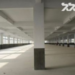 桐乡屠甸工业区高速出口附近5.5土地，厂房5100方，办公宿