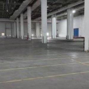出售桐乡崇福工业区10亩10000方厂房。共三幢，其中2幢为