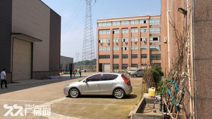 出租连杭开发区20000多方厂房，办公宿舍齐全，独门独院.整租